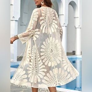 Rebellion embroidered cream duster size large NWOT